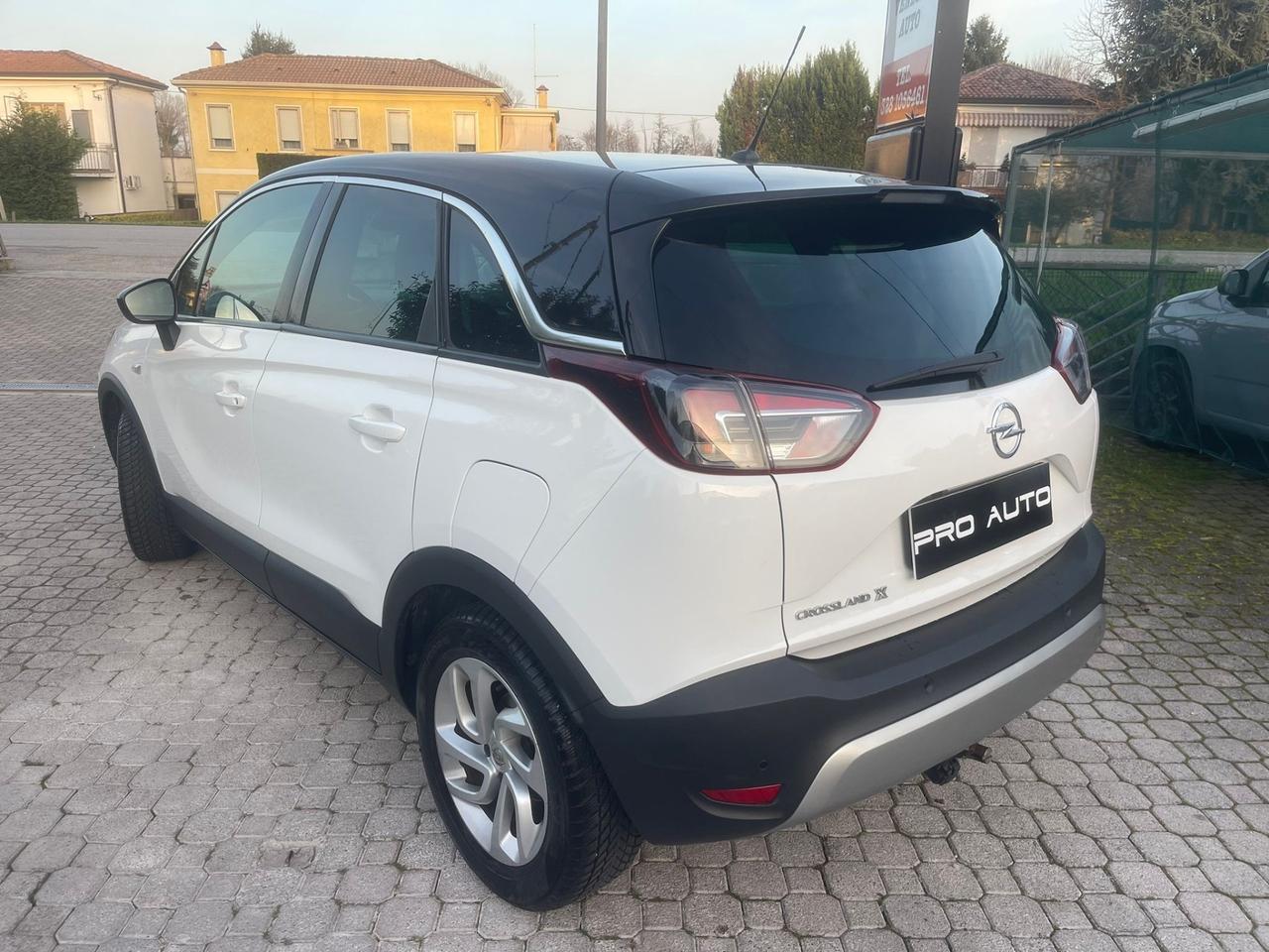 Opel Crossland X 1.2 12V Innovation GANCIO TRAINO