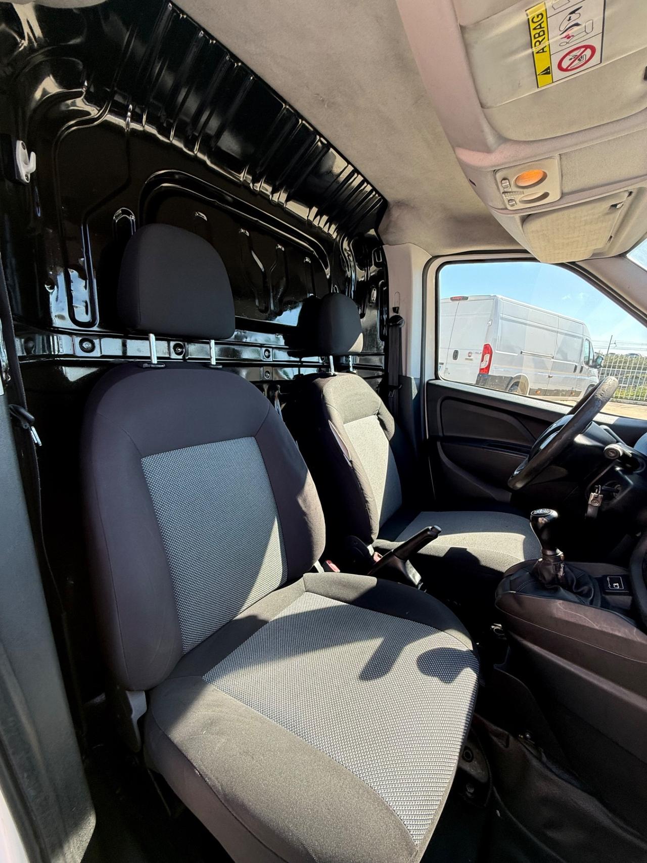 Fiat Dobló 1.3 Mjt 95cv