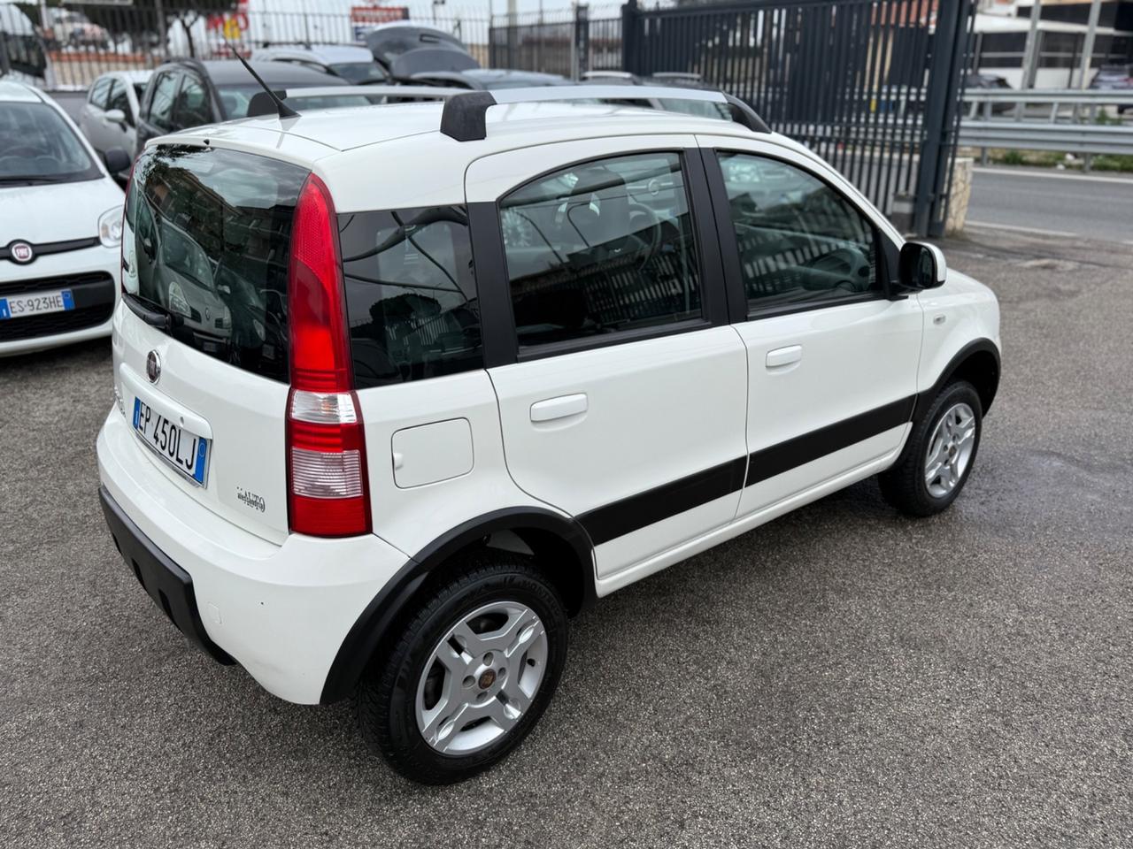 Fiat Panda 1.3 MJT 16V DPF 4x4 Climbing