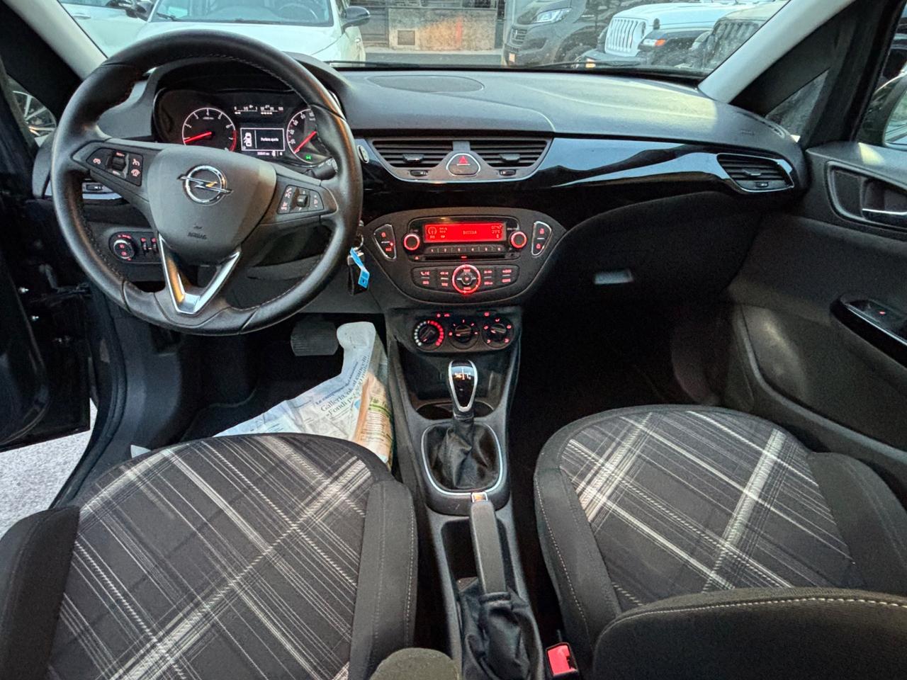 Opel Corsa 1.4 90CV Coupé b-Color
