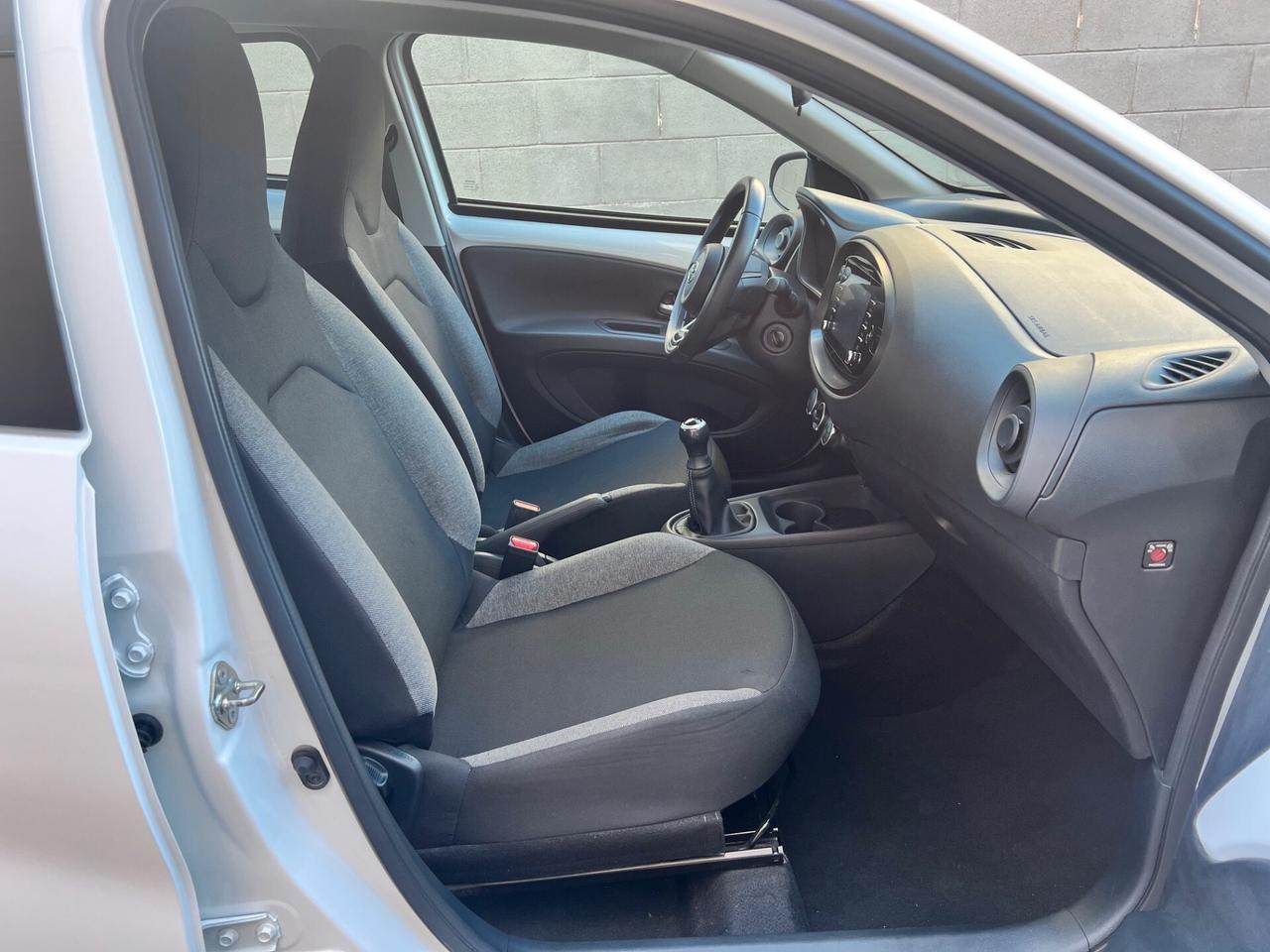 Toyota Aygo X 1.0 benz. 72cv Active CARPLAY/CAMERA/ACC