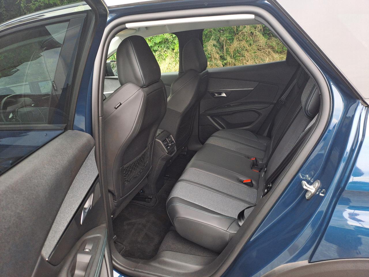 Peugeot 3008 BlueHDi 130 S&S Allure Pack