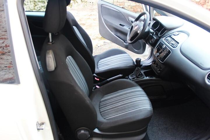 Fiat Punto Evo 1.3 Mjt 75 CV DPF S&S Dynamic 8 GOMME ESTIVE\TERMICHE