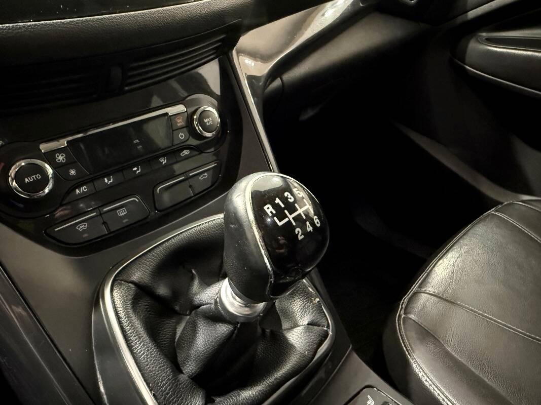 Ford Kuga 2.0 tdci Titanium 4wd 140cv