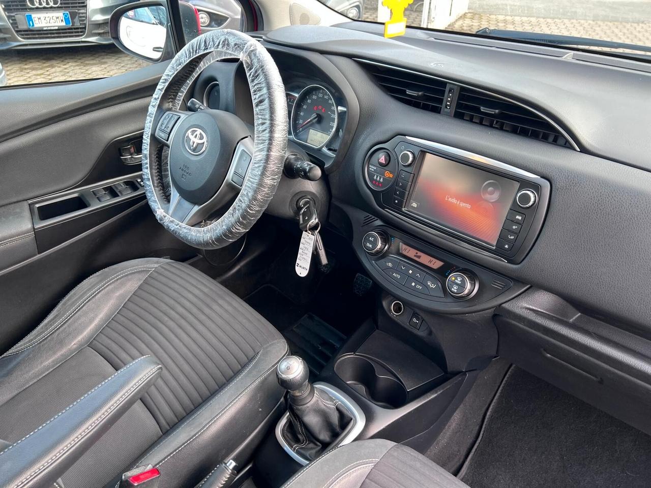 Toyota Yaris 1.0 5 porte Lounge