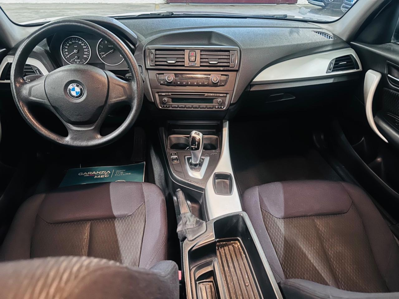 Bmw 118 120d 5p. Sport