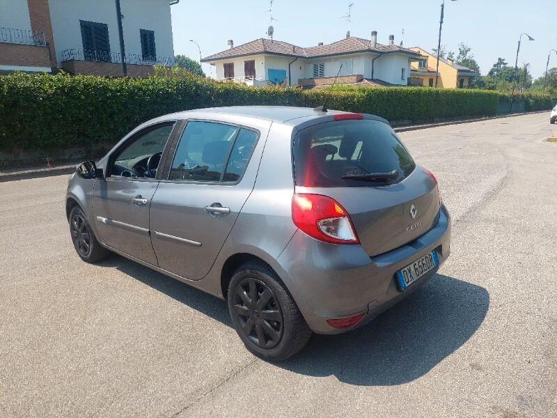 Renault Clio 1.2 75CV 5P Gomme Nuove NEOPATENTATI