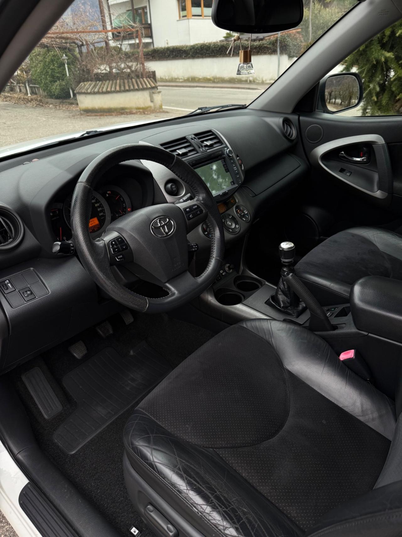 Toyota RAV 4 RAV4 2.2 D-4D 150 CV DPF Luxury