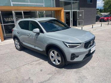 VOLVO - XC40 - B3 automatico Core