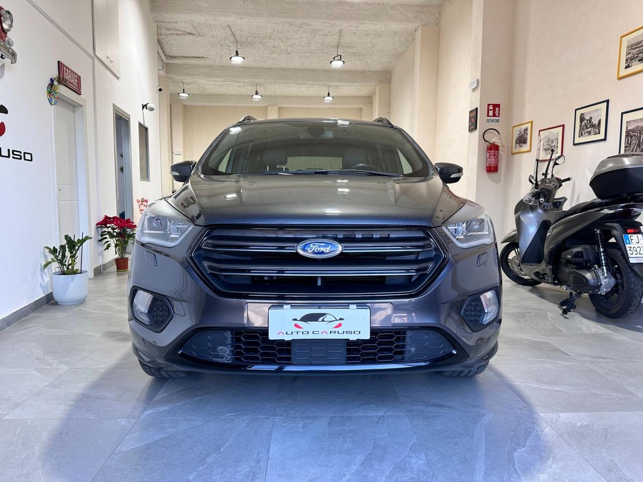 Ford Kuga 1.5 TDCI 120 CV ST-Line - CAMERA - NAVI
