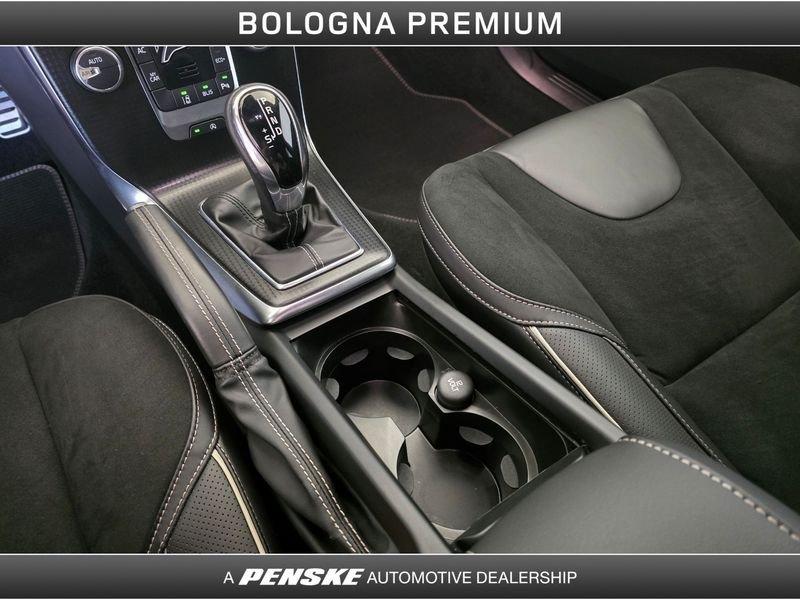 Volvo V40 T3 Geartronic R-design