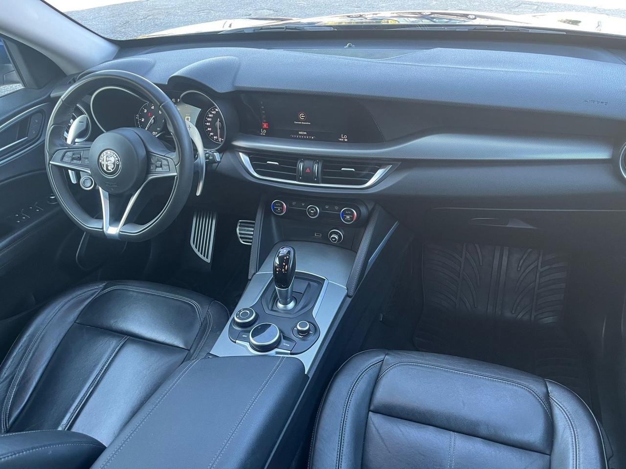 Alfa Romeo Stelvio 2.2 Turbodiesel 210 CV AT8 Q4 Super