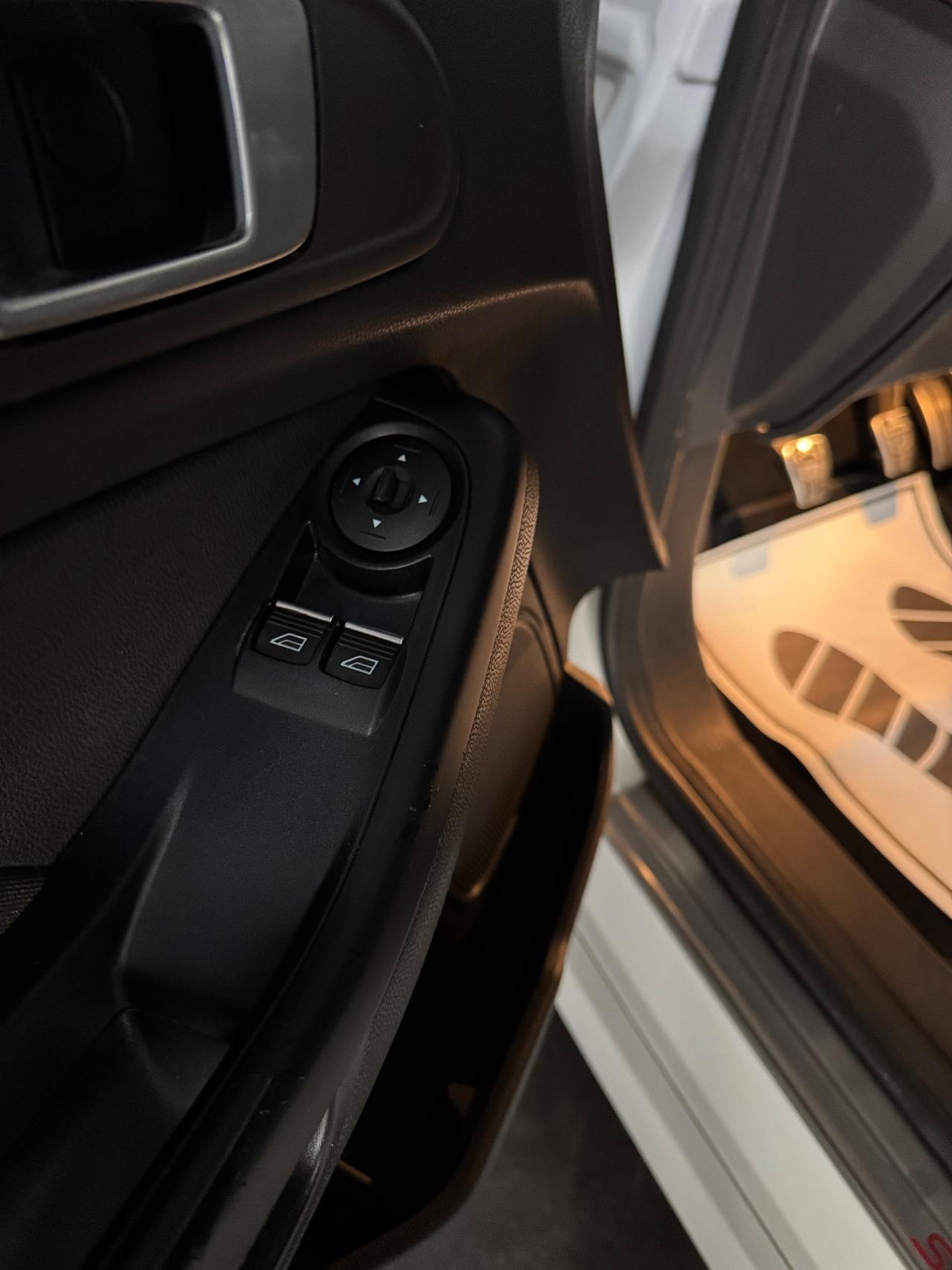 Ford Fiesta 1.5 TDCi 75CV 3 porte ST-Line( EURO 6)