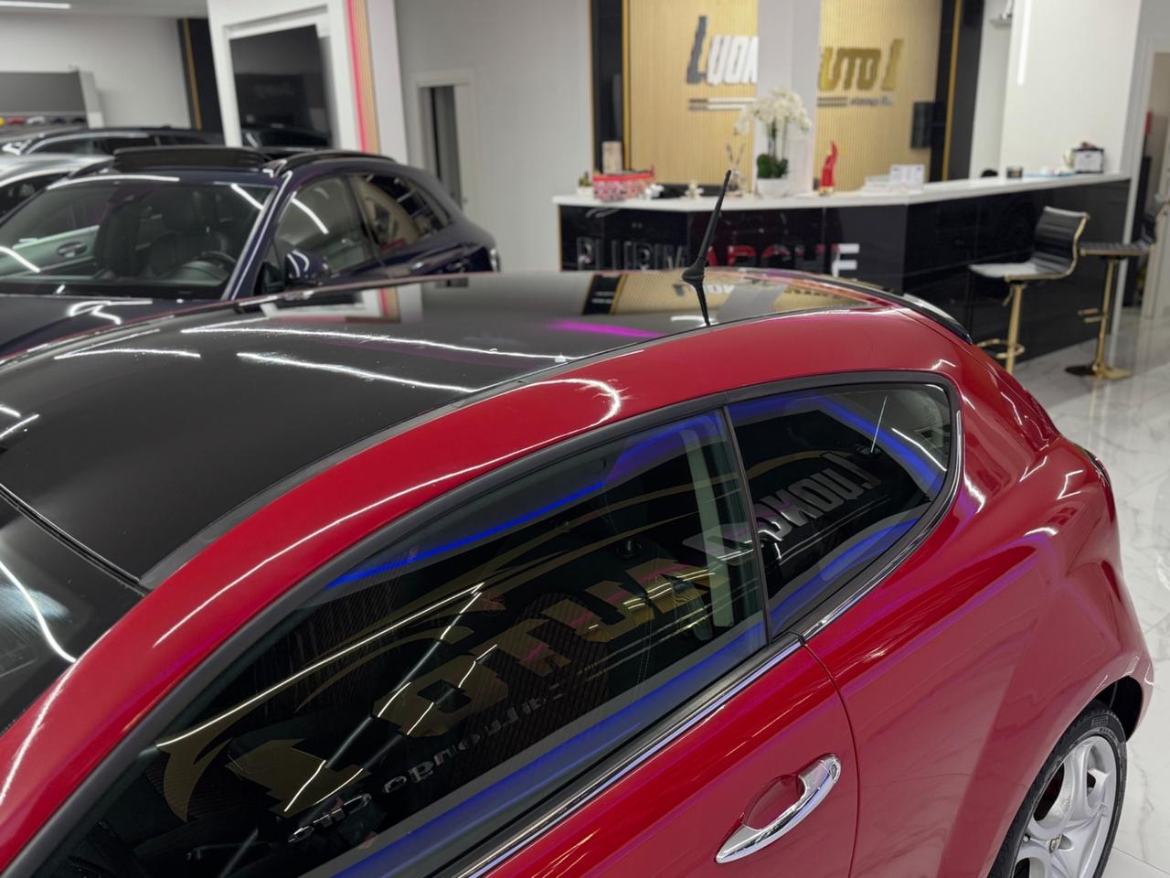 Alfa Romeo MiTo 1.6 JTDm Distinctive Premium Pack