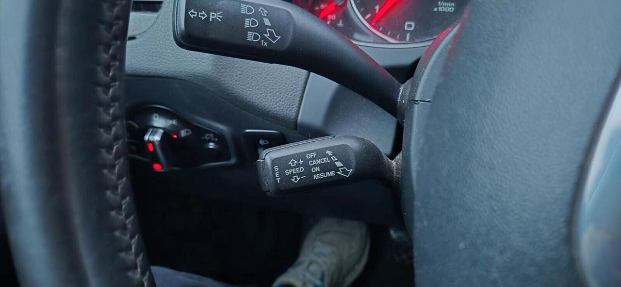 Audi Q5 2.0TDI 143CV quattro-Motore Rif. 30000km fa