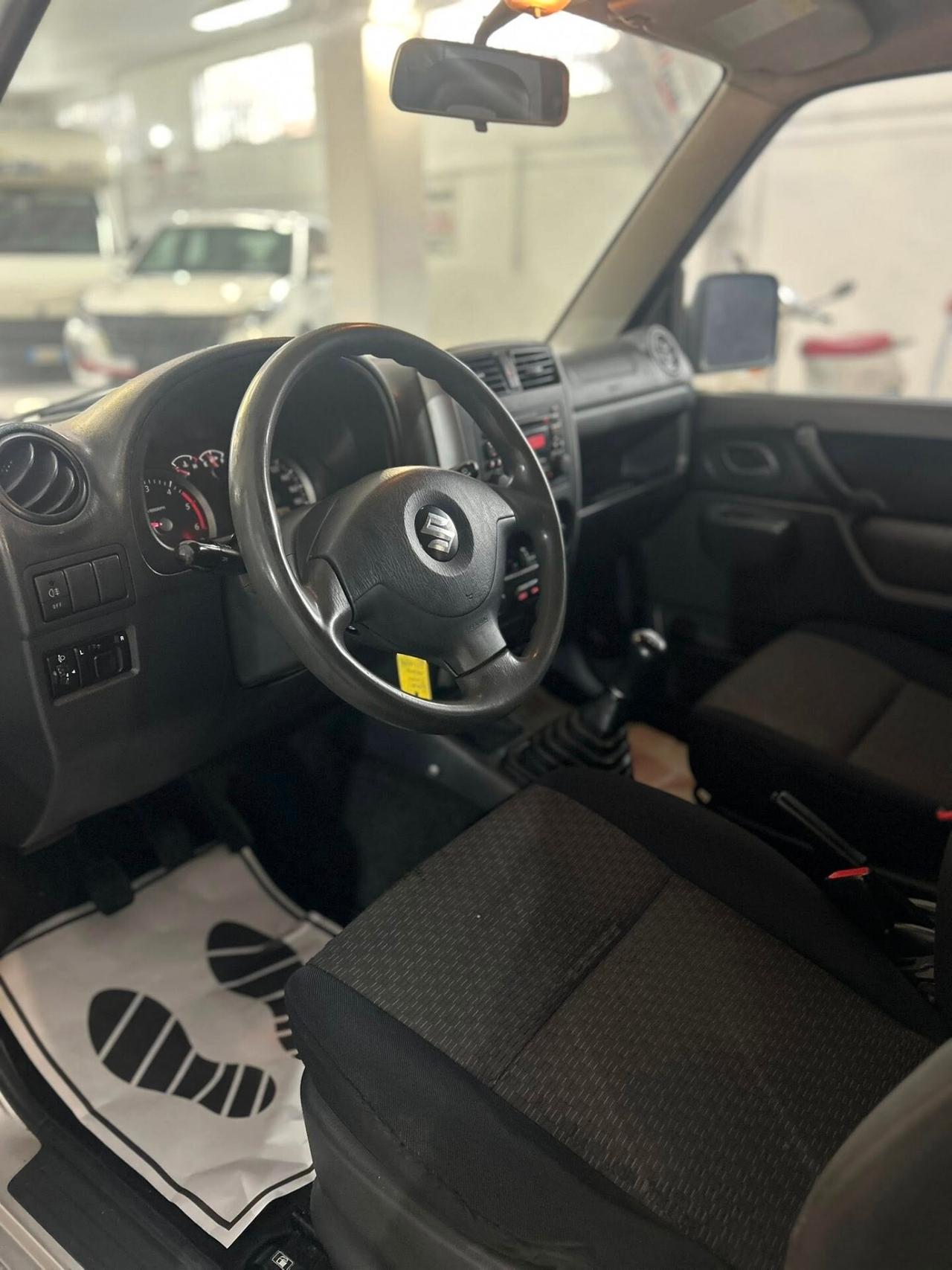 Suzuki Jimny 1.5 DDiS cat 4WD JLX- 2008