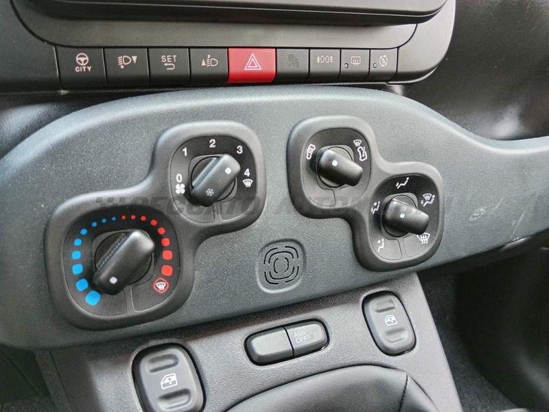 FIAT Panda Cross Panda 1.0 firefly hybrid Cross s&s 70cv 5p.ti