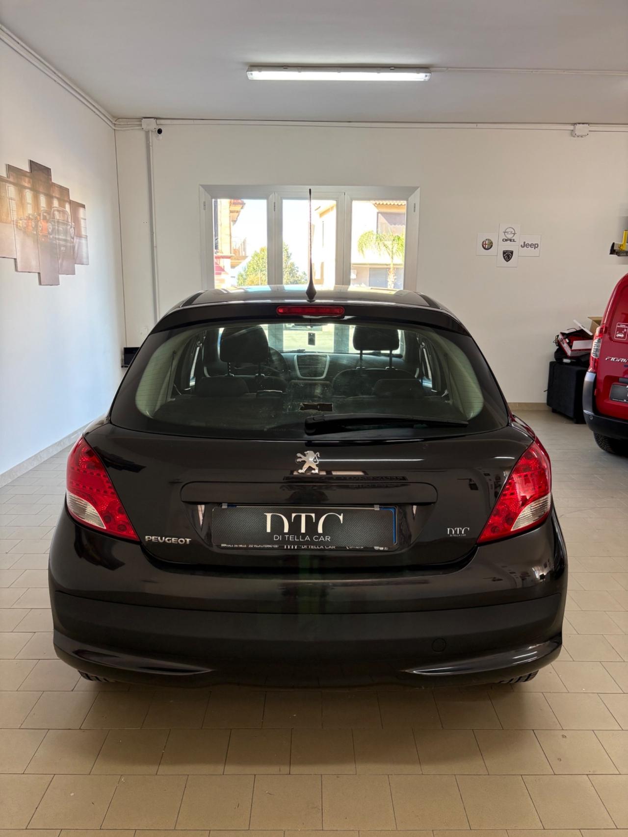 Peugeot 207 1.4 HDi 70CV 5p. Sweet Years