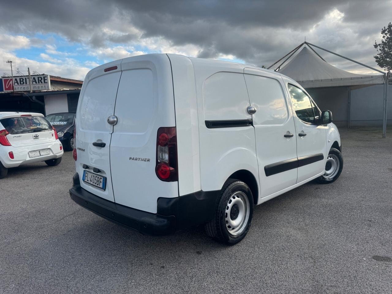 Peugeot Partner Passo Lungo con Porta Laterale Euro 6B