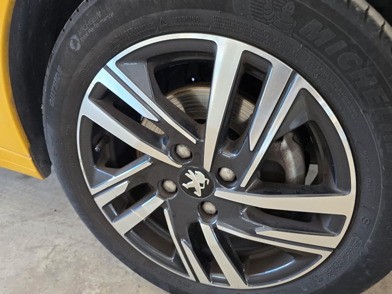 Peugeot 208 PureTech 100 S&S GT - PARI AL NUOVO -