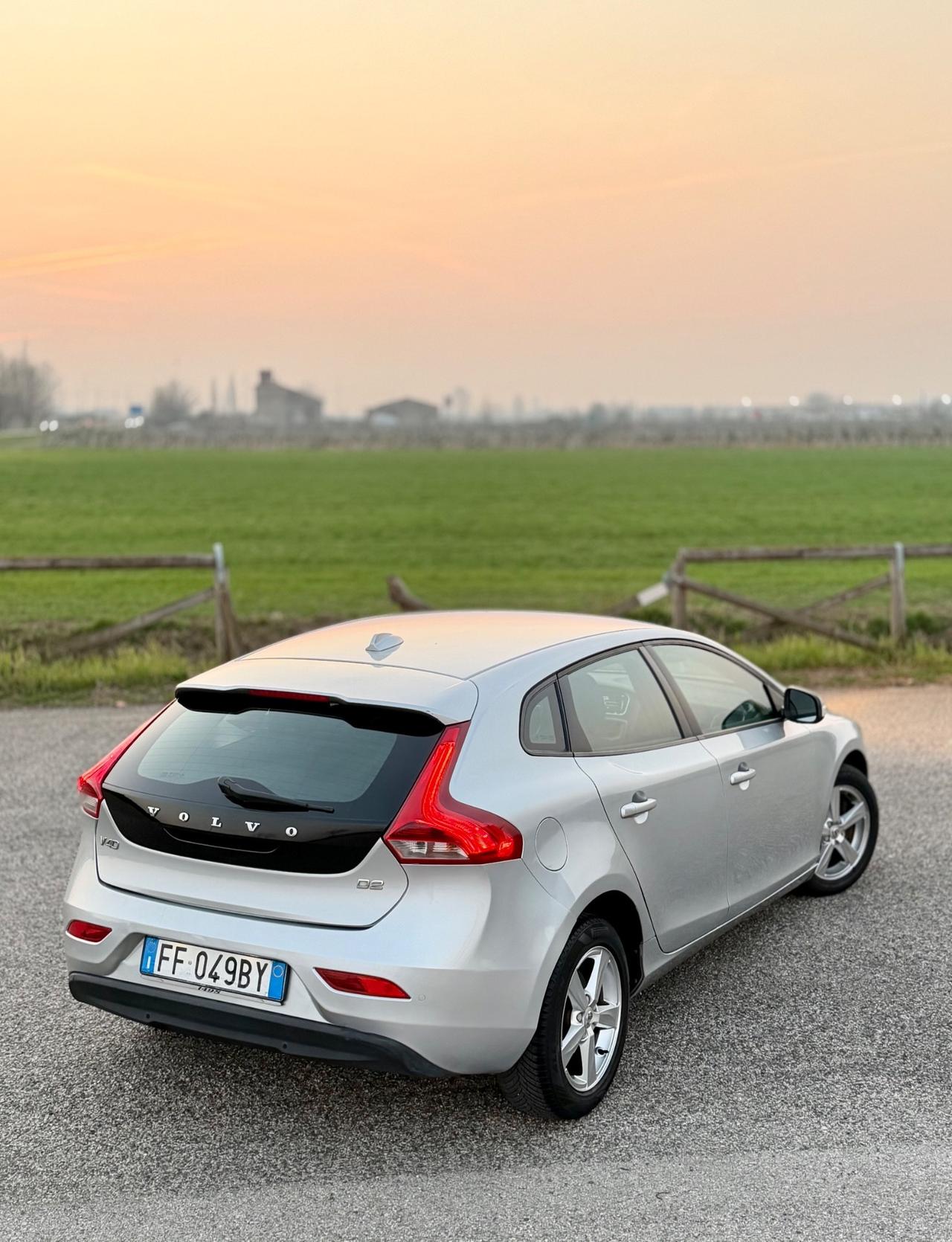 Volvo V40 D2 Geartronic Kinetic N1