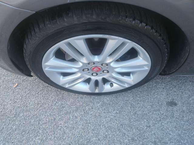 Jaguar XE XE 2.0d Portfolio 180cv auto