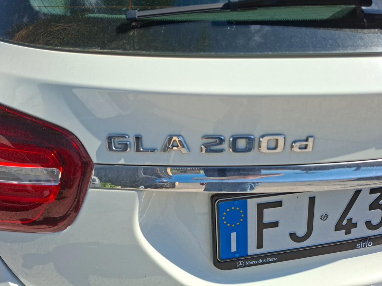 Mercedes-benz GLA 200 180 d Premium