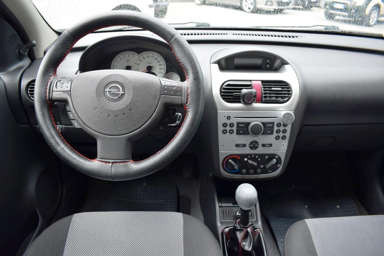 Opel Corsa 1.2 80cv 5p Silver Line