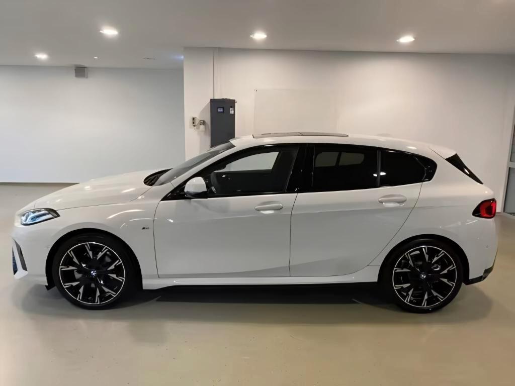BMW 120 i M-Sport Sommer19'' PANO H/K Ad-M-Fahrw *AUTO SU ORDINAZIONE*