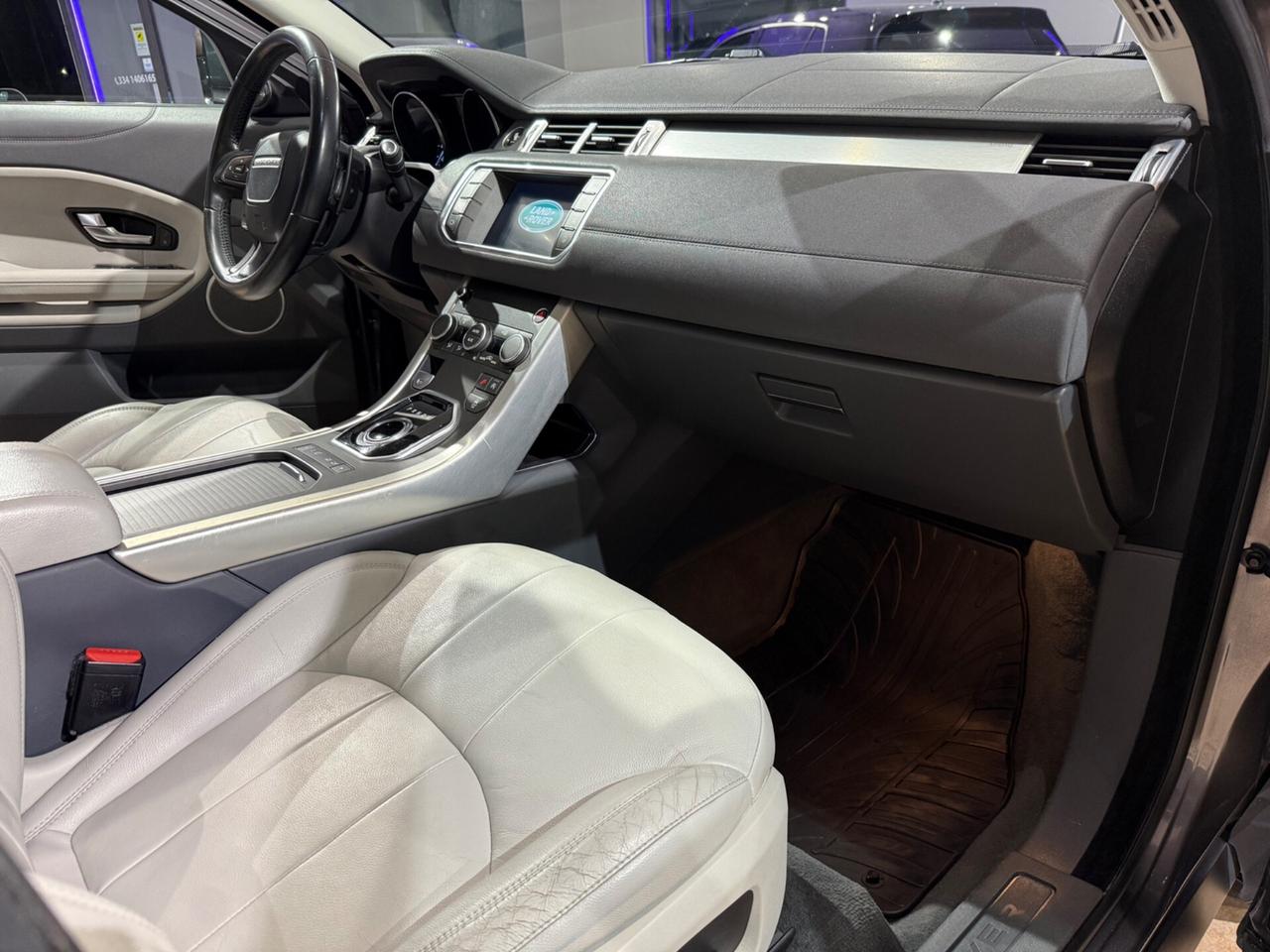 Land Rover Range Evoque 2.0 TD4 150 CV 5p. SE