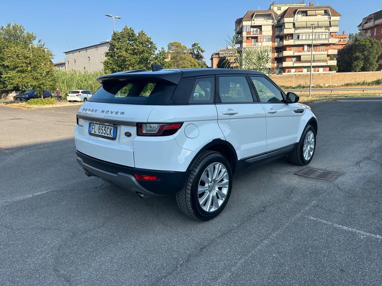 Land Rover Range Evoque 2.0 TD4 150 CV 5p. Pure