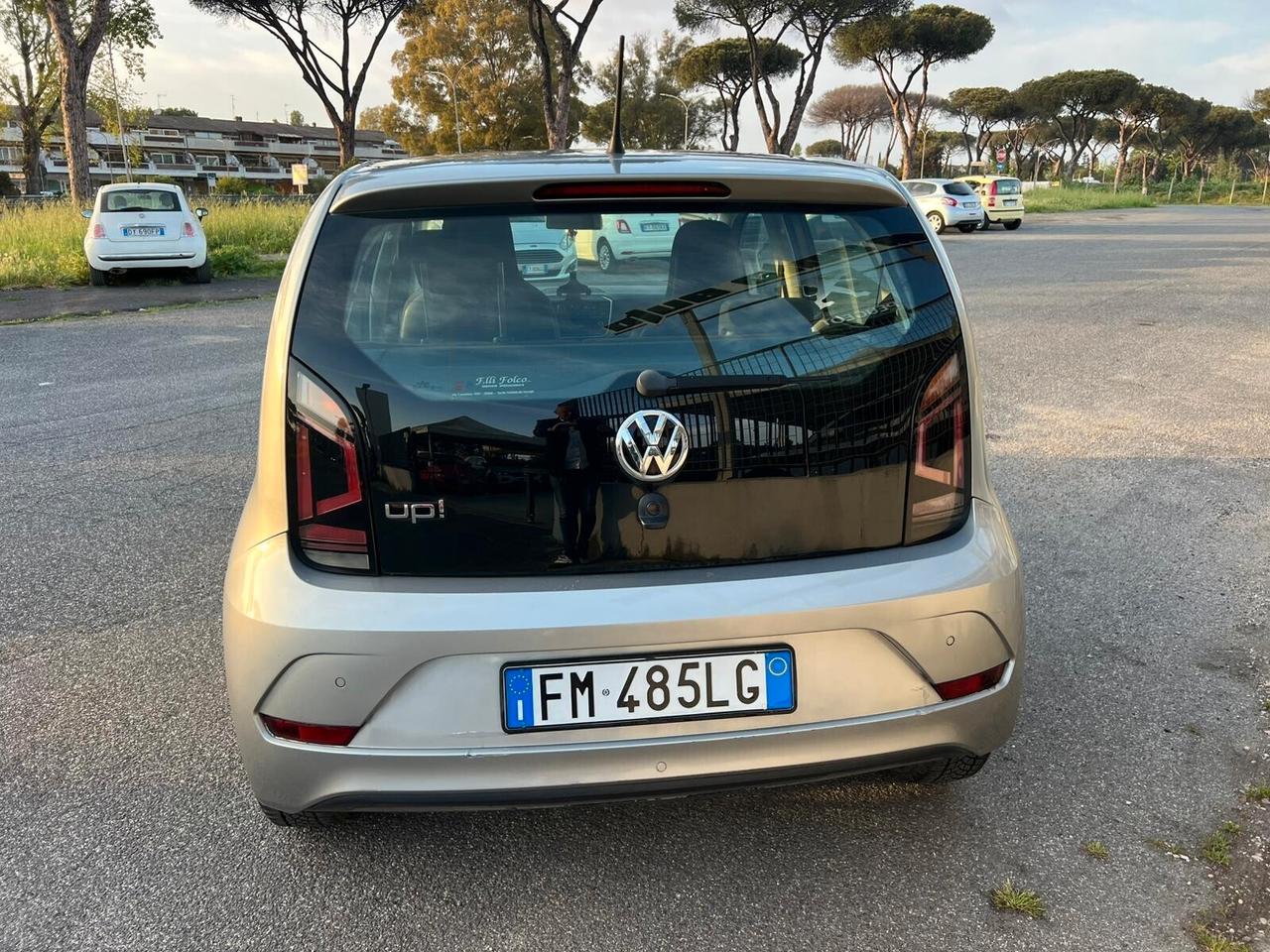 Volkswagen up! 1.0 75 CV 5p. move