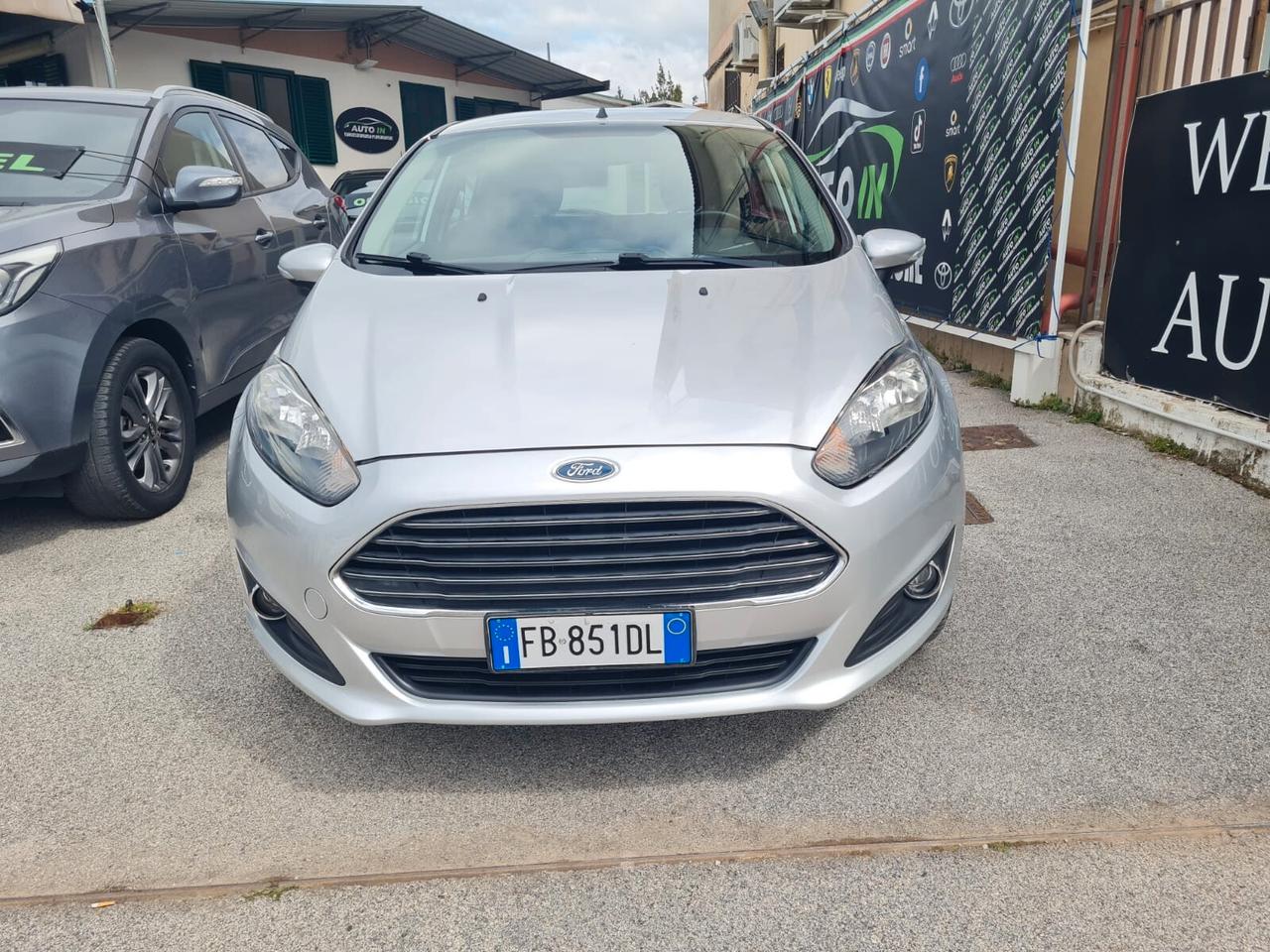 Ford Fiesta 1.2 60CV 5 porte Black & White Edition