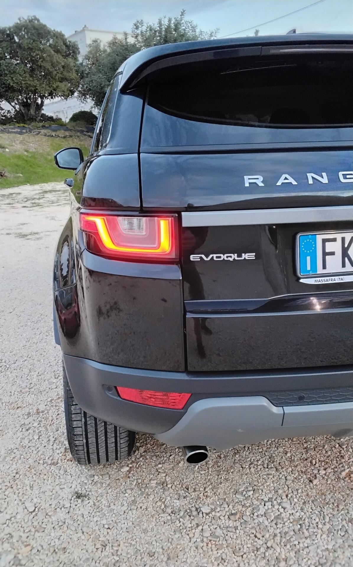 Land Rover Range Evoque 2.0 TD4 180 CV 5p. Pure