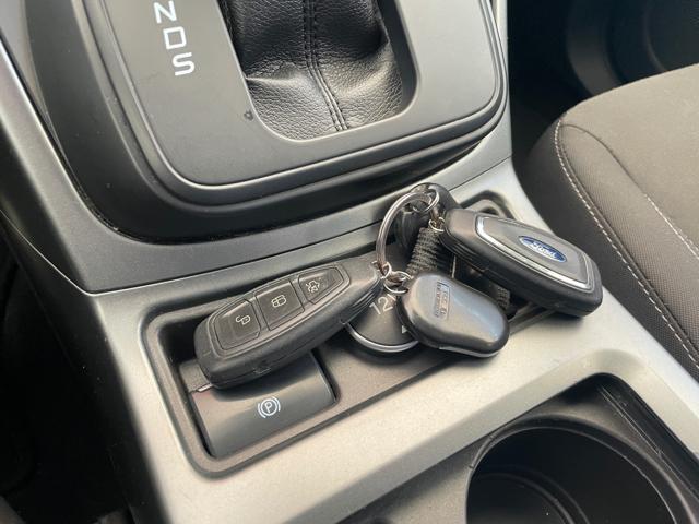 FORD Kuga 2.0 TDCI 150 CV S&S 4WD ?GANCIO TRAINO?