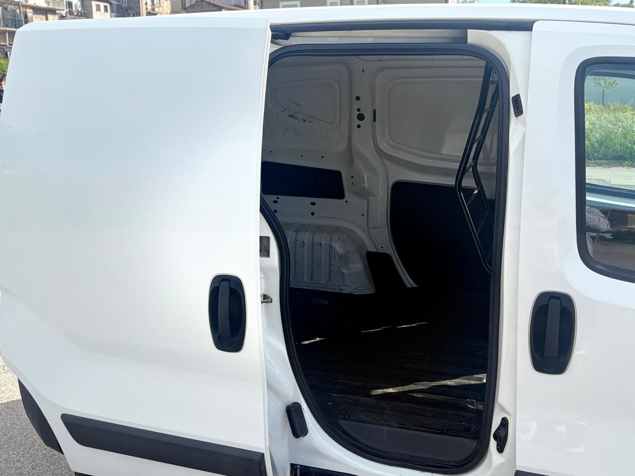Fiat Fiorino 1.3 MJT 95CV SX PORTA LATERALE