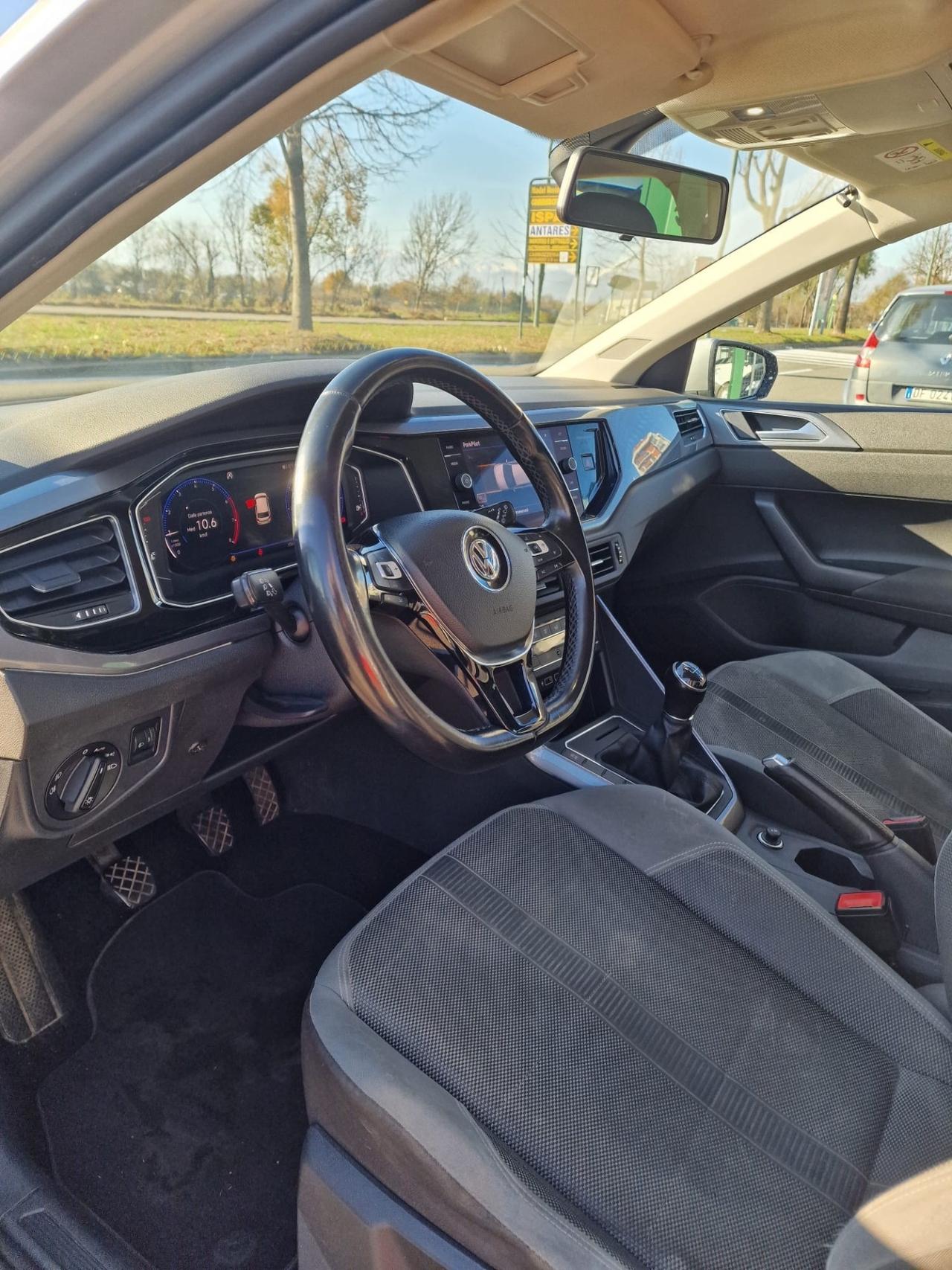 Volkswagen Polo 1.0 TSI 5p. R-Line