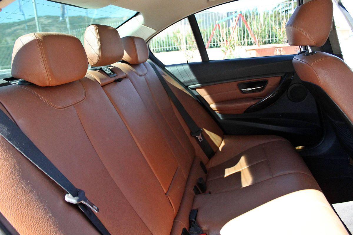 BMW - Serie 3 - 320d Futura