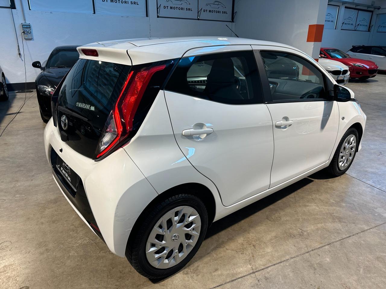Toyota Aygo 1.0 VVT-i - RETROCAMERA NESSUN OBBLIGO!