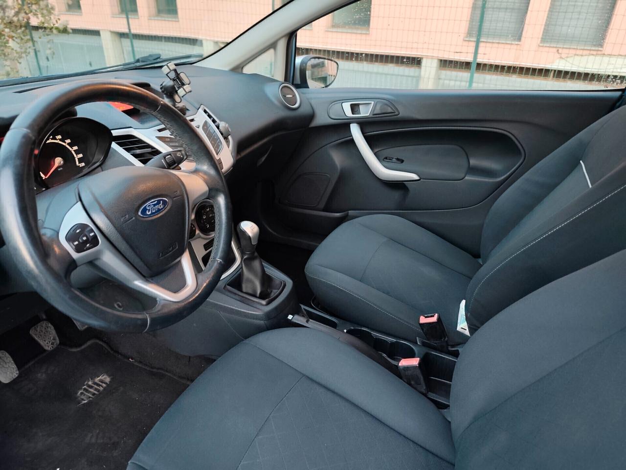 Ford Fiesta 1.2 Benz Titanium euro 5 60CV