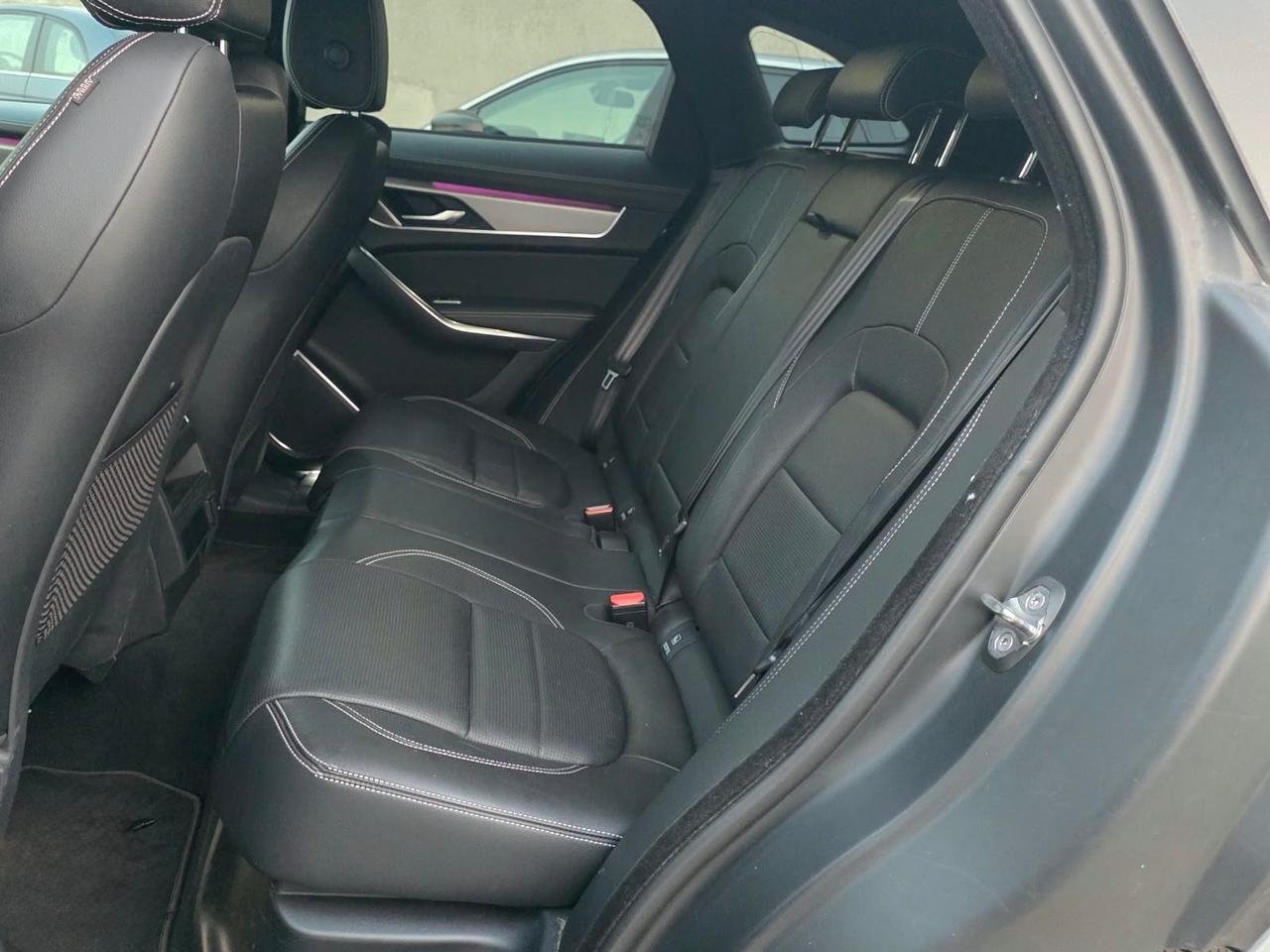 Jaguar F-Pace 2.0 D 204 CV AWD aut. R-Dynamic HSE