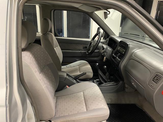 NISSAN Navara Pick-up 2.5 TD King Cab Navara UNICO PROPRIETARIO