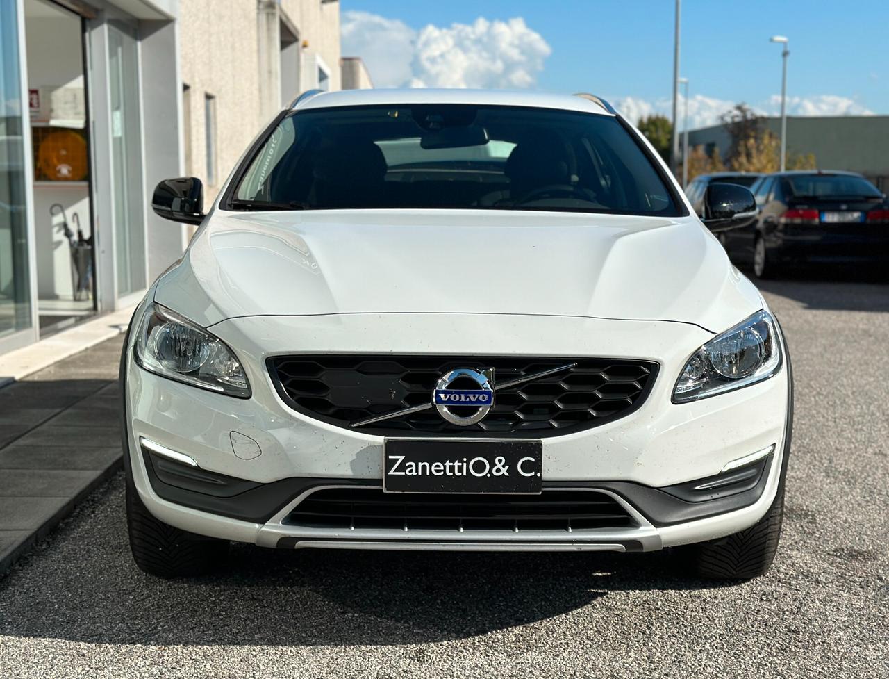 Volvo V60 Cross Country V60 Cross Country D3 Geartronic