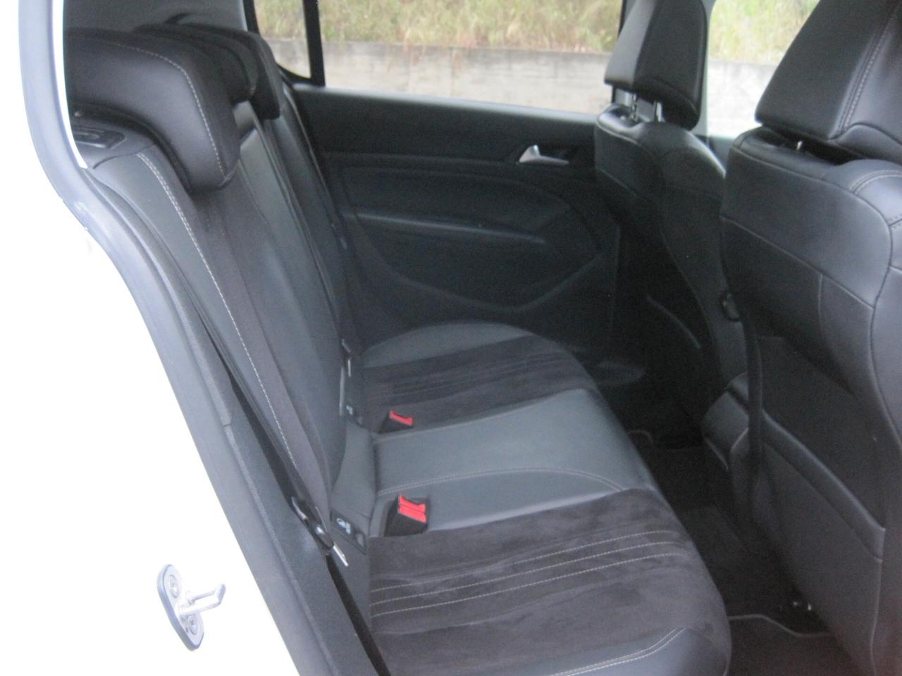 Peugeot 308 BlueHDi 120 S&S Allure