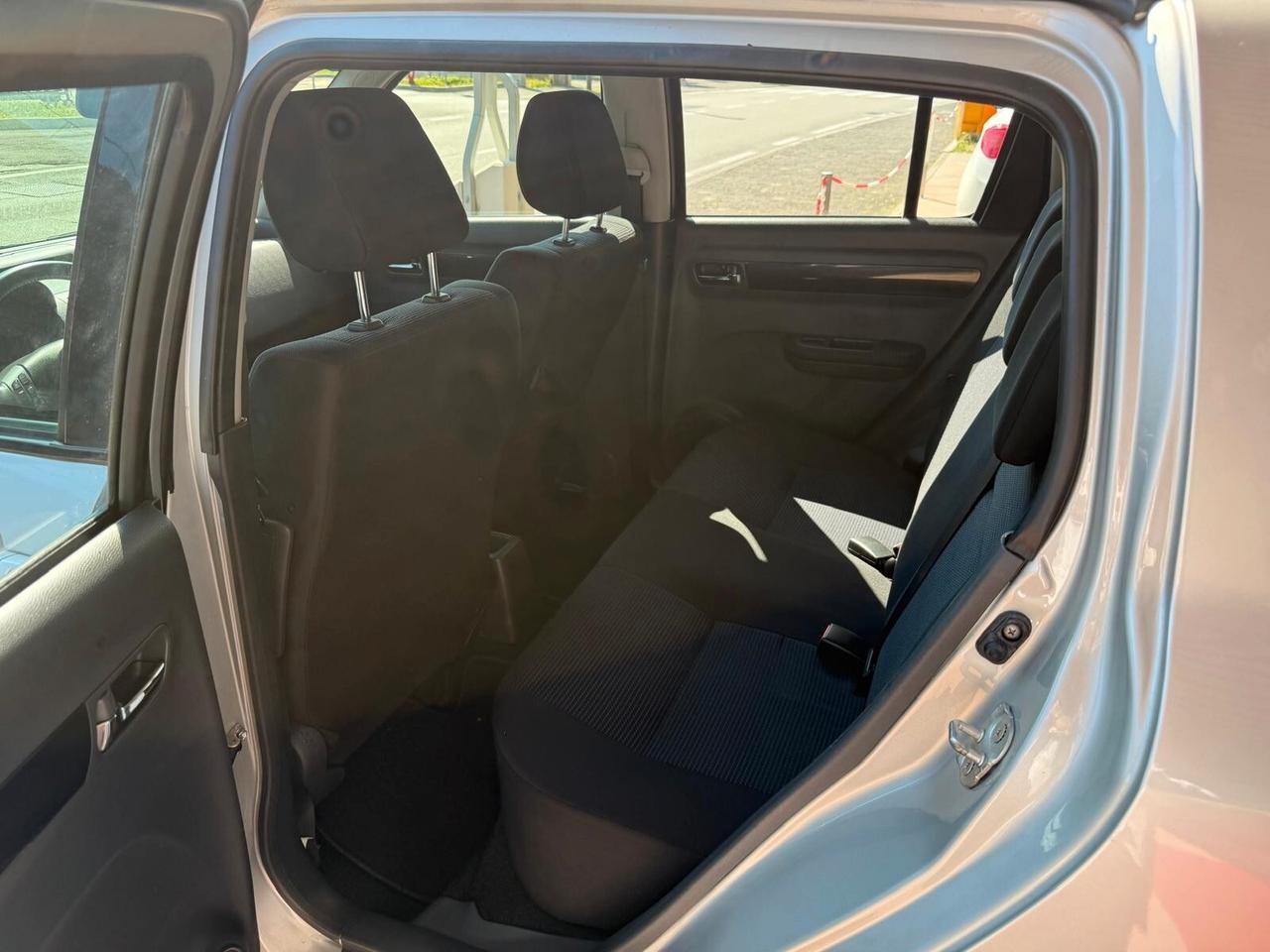 Suzuki Swift 1.3 4x4 5p. GL