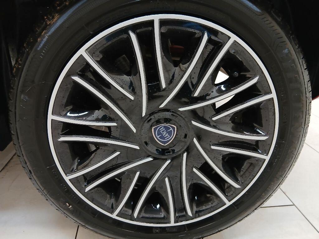 Lancia Ypsilon 1.0 FireFly 5 porte S&S Hybrid Gold