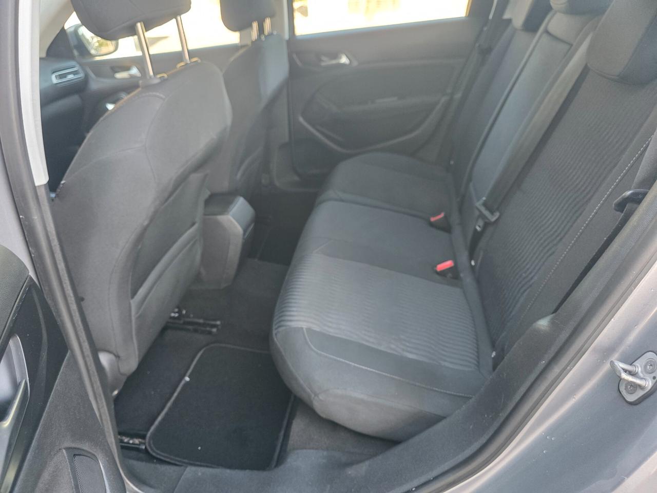 Peugeot 308 BlueHDi 120 S&S SW Business