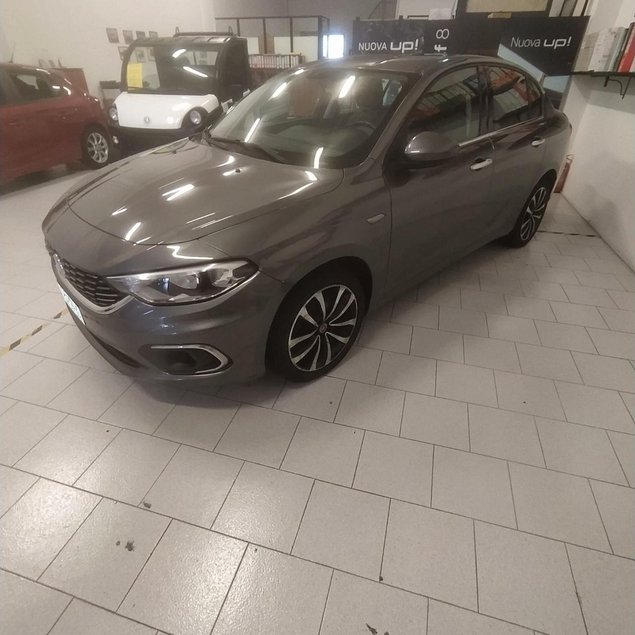 Fiat Tipo 1.6 Mjt 4 porte Lounge
