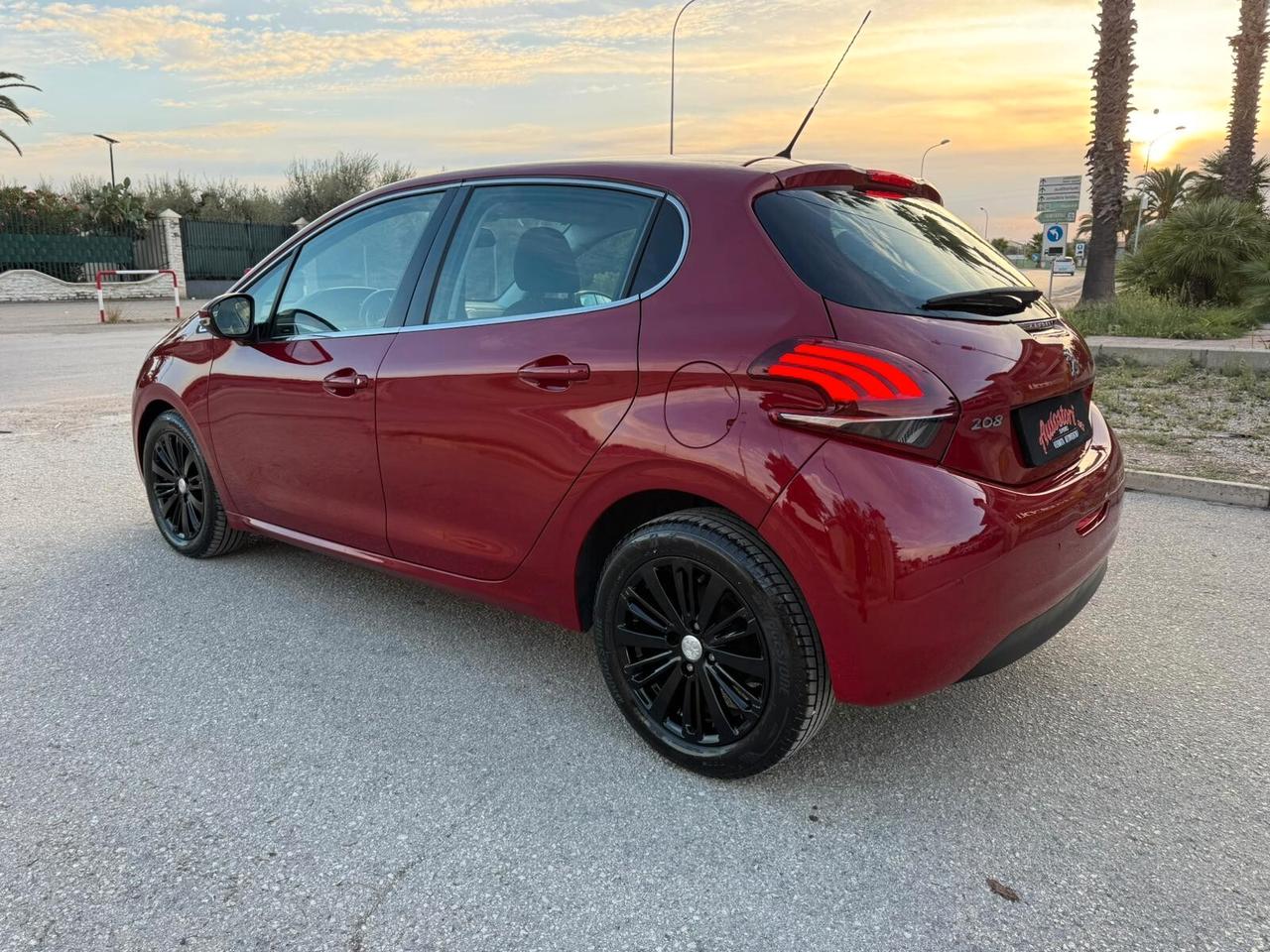 Peugeot 208 Hdi - 75 cv Full Optional
