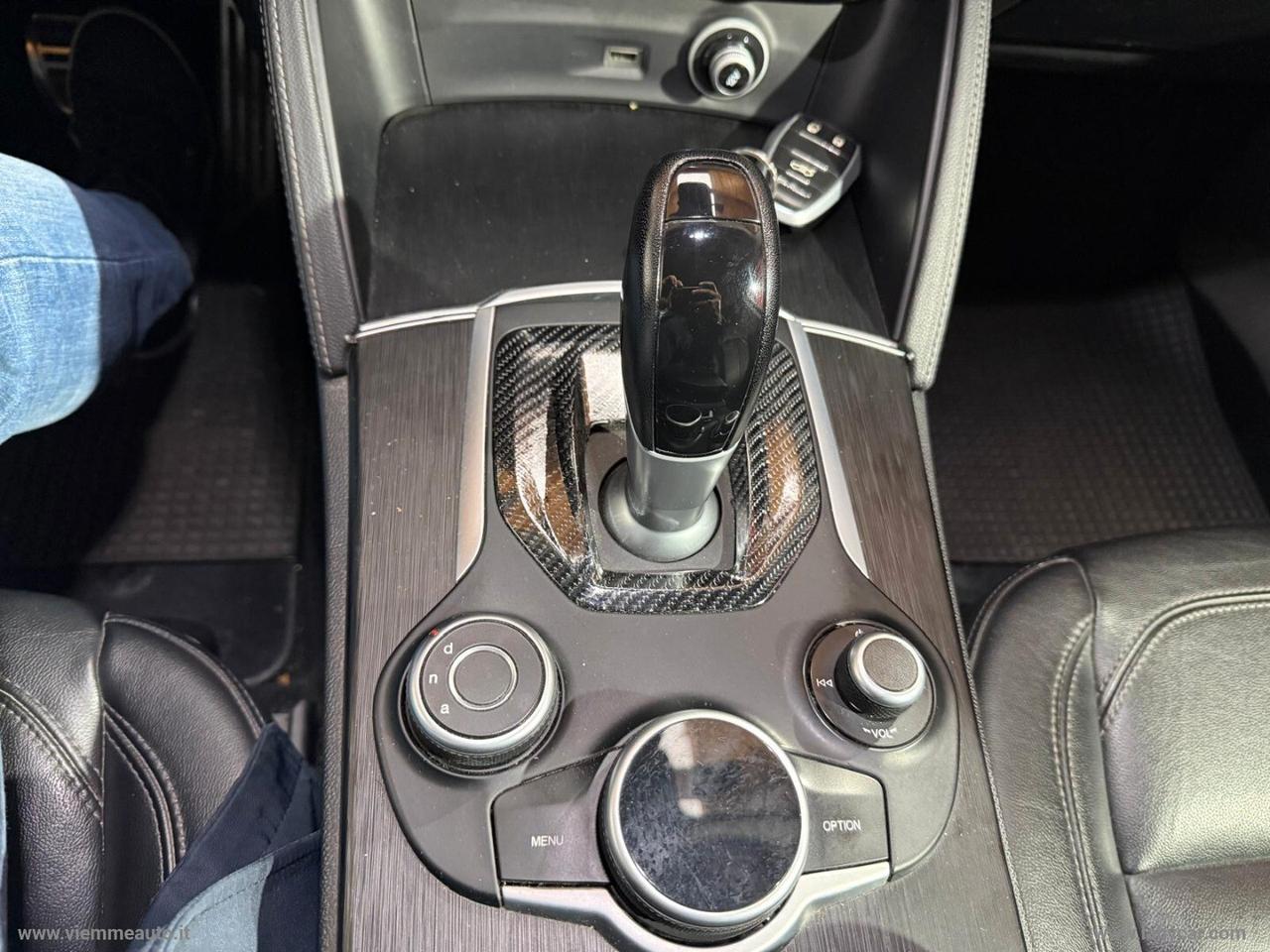 Alfa Romeo Stelvio 2.2 Turbodiesel 210 CV AT8 Q4 Super